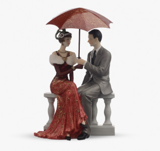 Статуэтка Светская пара под зонтом