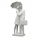 Статуэтка Пара влюбленных под зонтом