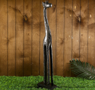 Статуэтка Жираф угольного цвета с серебристыми рисунками