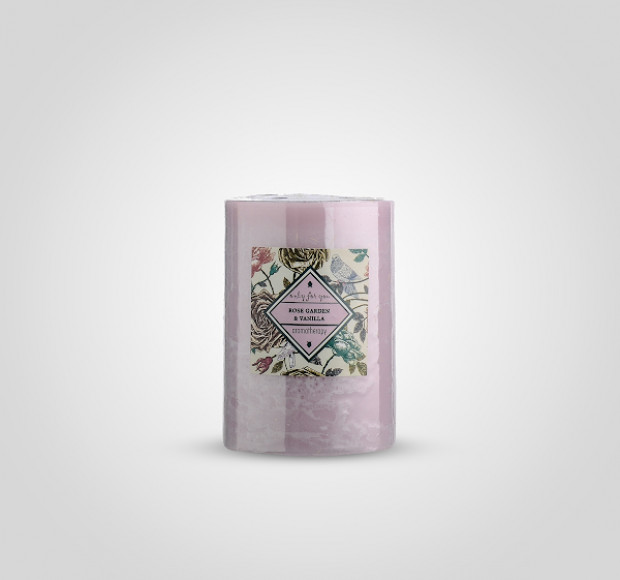 Свеча ароматическая "Розовый сад и Ваниль" малая